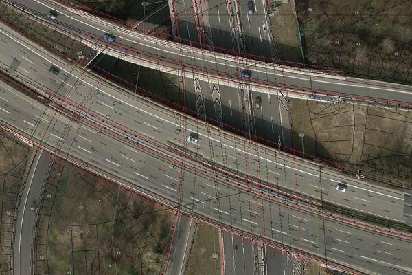 Mit 2cm Luftbildern zu 3cm Höhengenauigkeit.